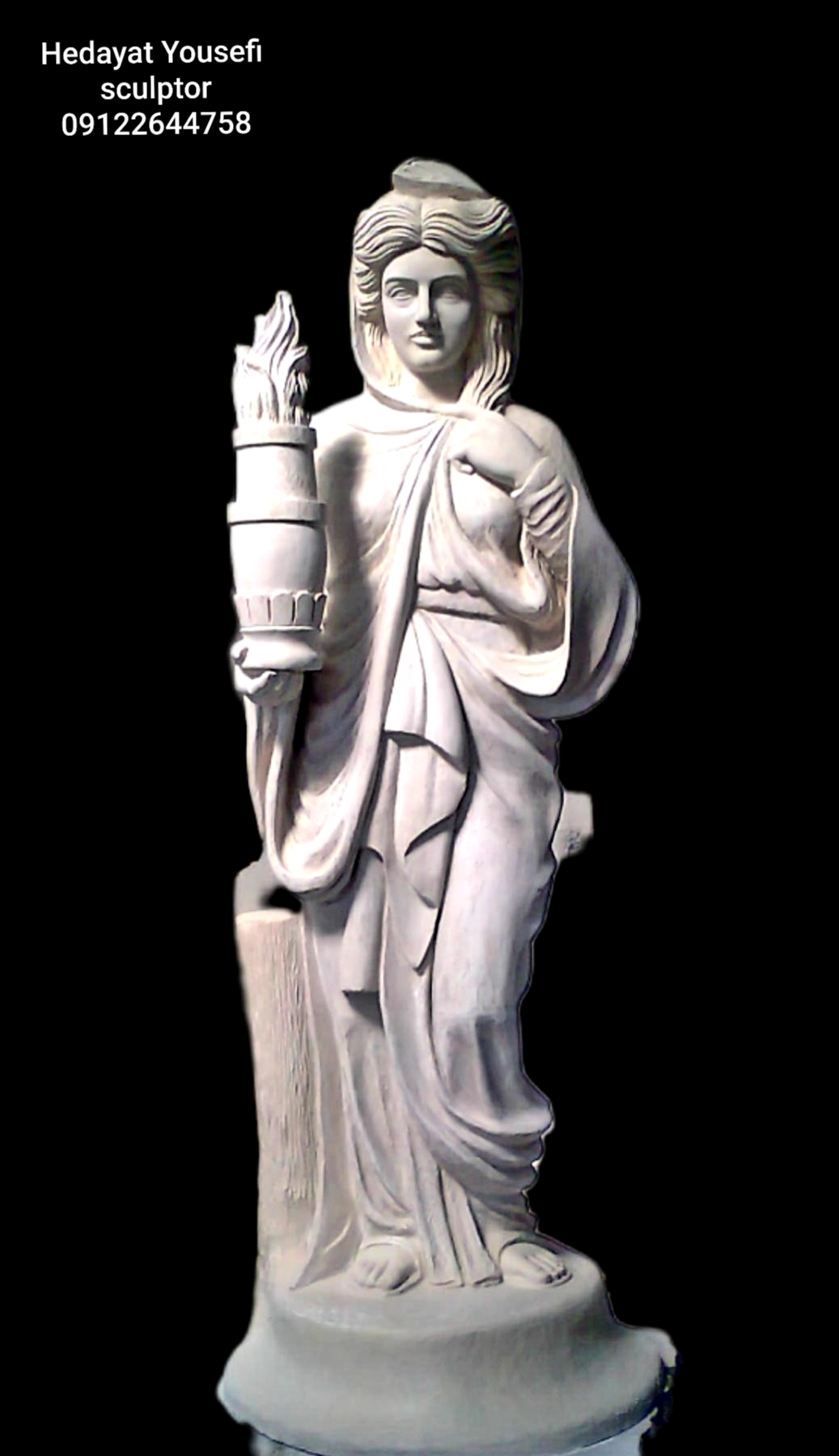 مجسمه زن رومی بازسازی شده از سنگ اثر هنری هدایت یوسفی